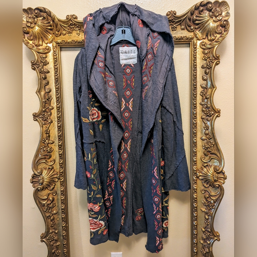 ANTHROPOLOGIE CAITE HANDMADE EMBROIDERED HOODED JACKET SZ M INCREDIBLE